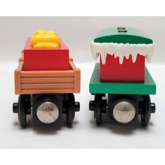VTG Lot of 2 Thomas & Friends Wood Plastic Present Cargo Car Winter Caboose Toys - Picture 3 of 7